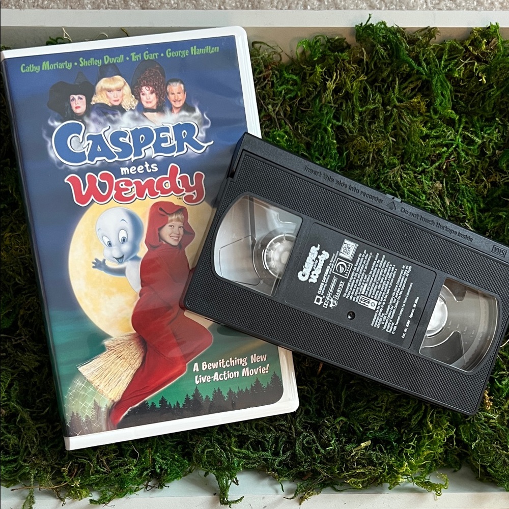 VINTAGE VHS CASPER meets Wendy 90s nostalgia Rated G Hillary Duff GUC